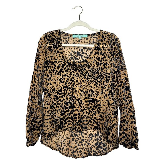 Karlie Leopard Print Scoop Neck Blouse Lightweight High-Low Hem Size Small - Picture 1 of 6